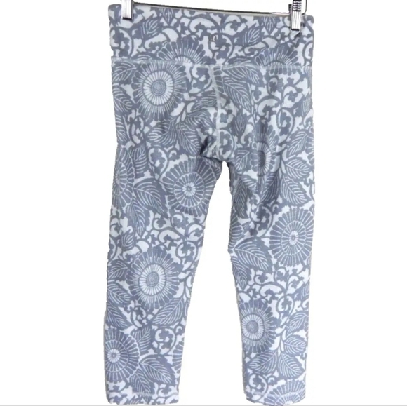 Lululemon Wunder Under Crop Beachy Floral - Picture 4 of 4